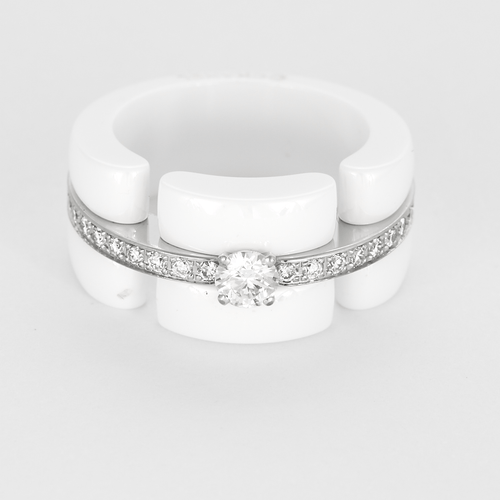 Bague 49 CHANEL - ULTRA - Bague or blanc, céramique et diamant 0.20 carat. 58 Facettes DV27734-1-49-2