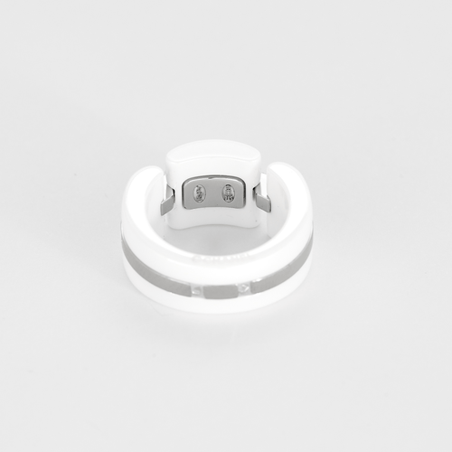 Bague 49 CHANEL - ULTRA - Bague or blanc, céramique et diamant 0.20 carat. 58 Facettes DV27734-1-49-2