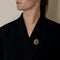 Broche en or jaune avec une intaille en agate et perles de cultures blanches 58 Facettes DV0013-43