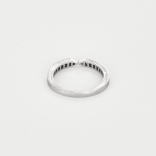 Bague 52 CHAUMET - Triomphe - Alliance en platine et diamants 58 Facettes DV24611-2-52-1