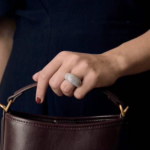 Bague 58,5 Importante bague en or gris et diamants 58 Facettes DV27418-2-585-5