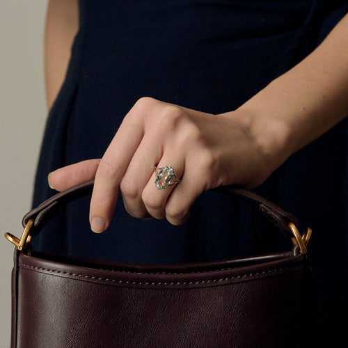 Bague cocktail en or blanc et Aigue-Marine