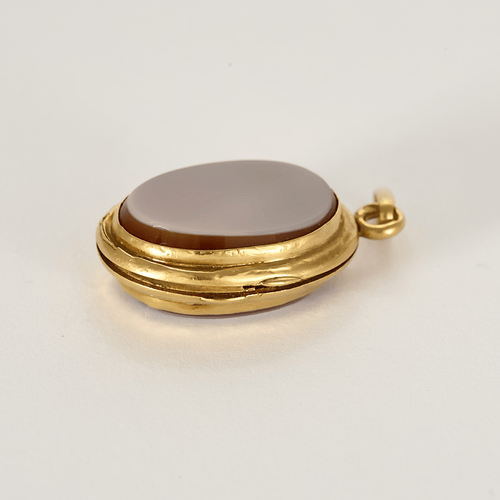 Pendentif Pendentif porte photo en or jaune et agate 58 Facettes DV0622-4