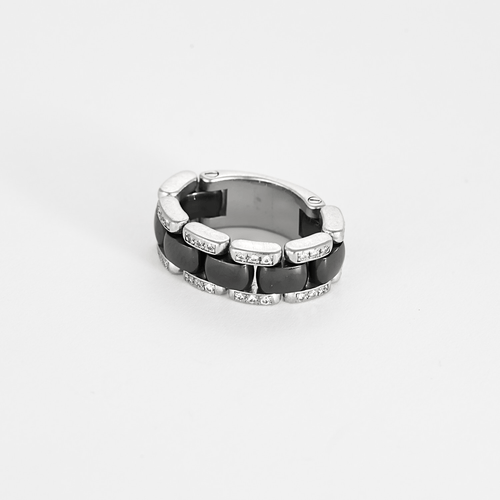 Bague 46 CHANEL -ULTRA - Moyen Modèle- Bague en or blanc, céramique noire et diamants. 58 Facettes DV27797-1-46-2