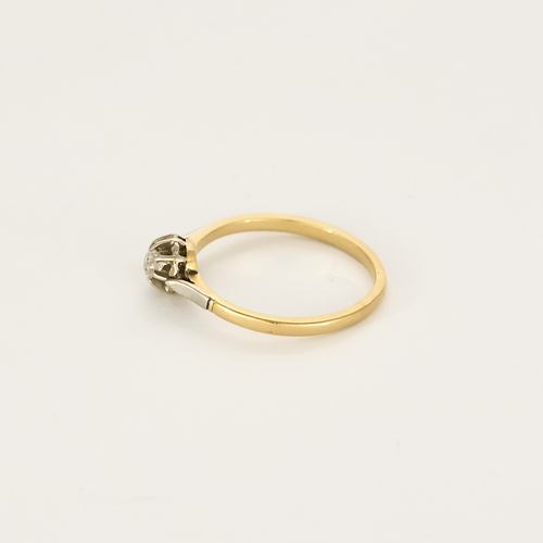 Bague 52 Fine Bague solitaire en or jaune, or gris et diamant 58 Facettes DV28120-2-52-1