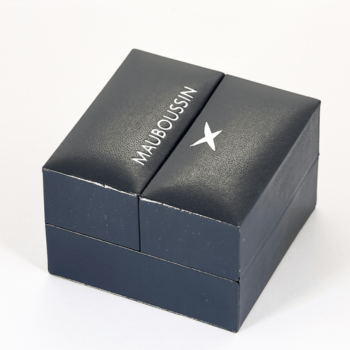 Boucles d'oreilles MAUBOUSSIN - Chance of love - Paire de boutons d'oreilles en or gris et diamants 58 Facettes DDV28310-3