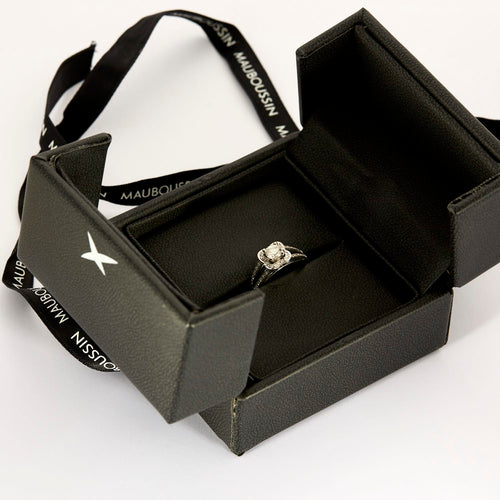 Bague 54 MAUBOUSSIN - Chance of love n°5 - Bague en or gris et diamant 0.50 carat environ. 58 Facettes DDV28310-1