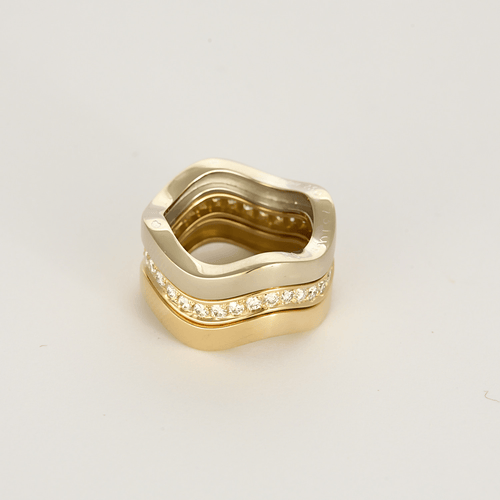 Bague 52 CARTIER - Neptune - Vintage - Bague trois anneaux or jaune, or gris et diamants 58 Facettes DV28241-2