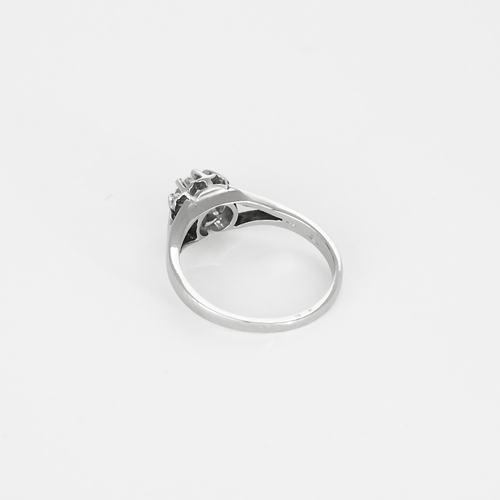 Bague 51 Bague solitaire en or gris et diamant 58 Facettes DV28217-1