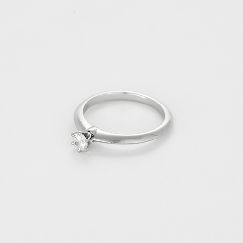Tiffany & Co. Bague solitaire en platine et diamant 0.20 carat