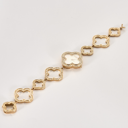 Montre Van Cleef & Arpels Alhambra or rose, nacre et diamants