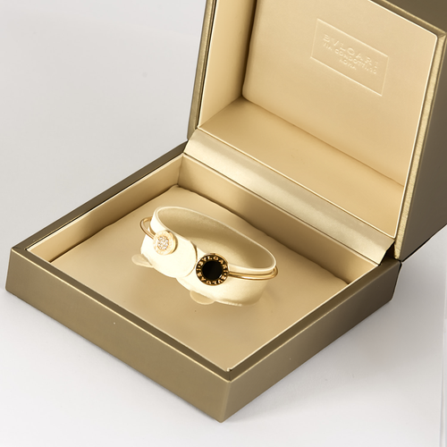 BVLGARI - Bvlgari Bvlgari - Bracelet jonc ouvert en or jaune, onyx et diamants