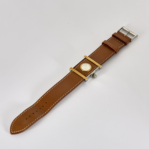 Pequinet - Montre en acier à boitier rond et à mouvement quartz