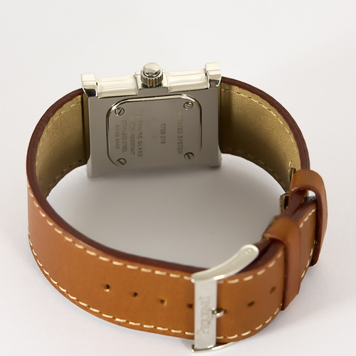 Pequinet - Montre en acier à boitier rond et à mouvement quartz