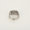 Bague harem en or gris 14K diamants, rubis et emeraudes