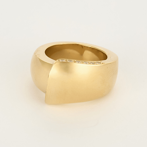 FRED - Ruban - Bague en or jaune et diamants. Moyen Modèle.
