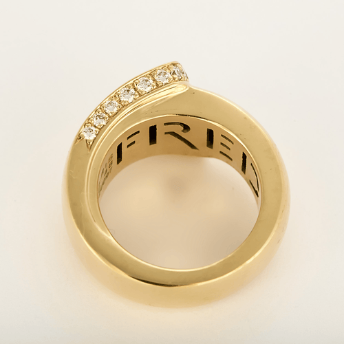 FRED - Ruban - Bague en or jaune et diamants. Moyen Modèle.