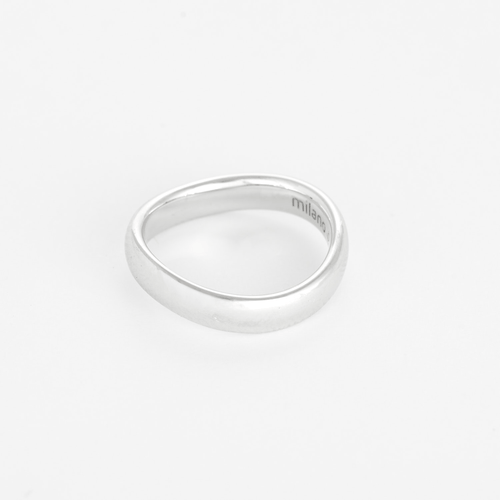 Bague 49 POMELLATO - Élégante bague mouvementée en or blanc 58 Facettes DV31351-3