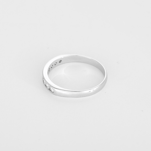 Bague 53.5 Demie-alliance en or blanc et diamants 58 Facettes DV31744-1