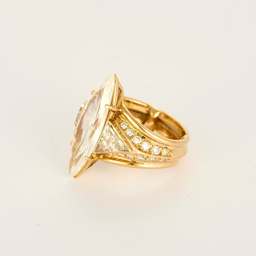Bague Bague or jaune diamant marquise 4.48 carats et petits diamants 58 Facettes DV31430-3