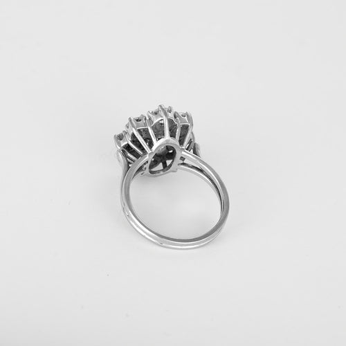 Bague marguerite or blanc et diamants : 1 carat environ