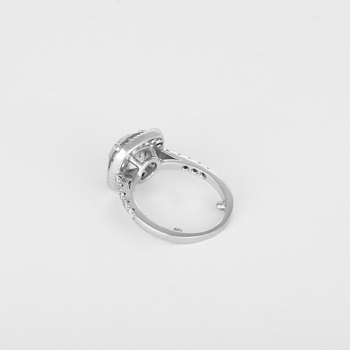 Bague en Or blanc 18k Diamants