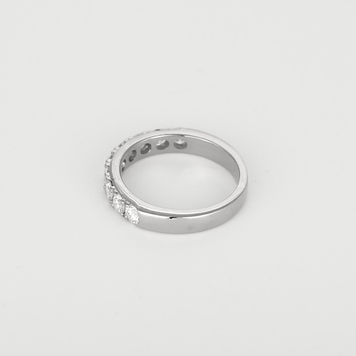 Demie Alliance en or gris et diamants