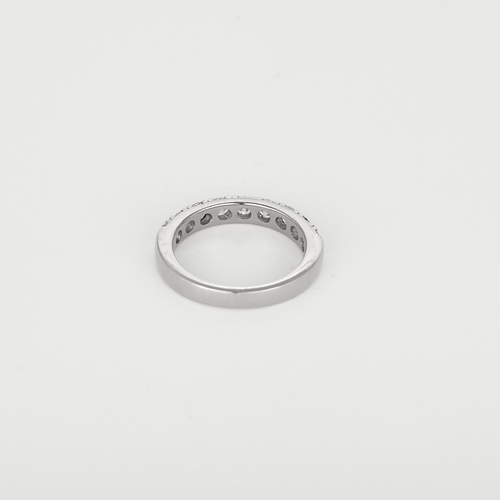 Demie Alliance en or gris et diamants