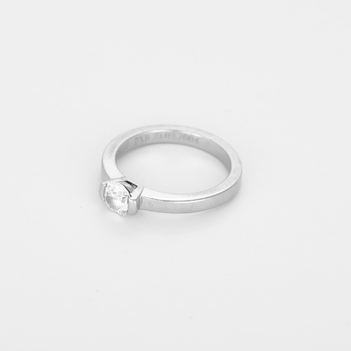 Bague 50 DE BEERS - Bague en platine et diamant 58 Facettes DV25908-1-50-2