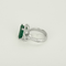 52.5 Élégante bague en or blanc, émeraude : 4,46 carats et diamants : 1,10 carat 58 Facettes DV32014-2