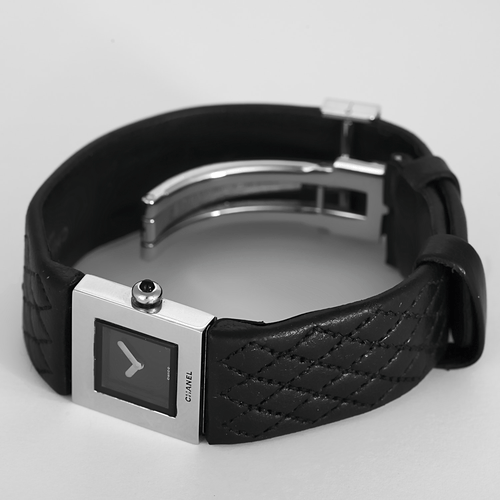 Montre Chanel Montre Matelassé 58 Facettes DV11451-25