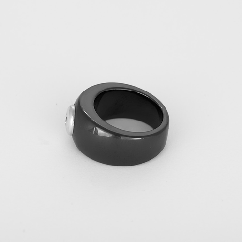 47 Mauboussin - Mon diamant du démon - Bague en céramique noire, or blanc et diamant : 0,08 carat 58 Facettes DV0597-11