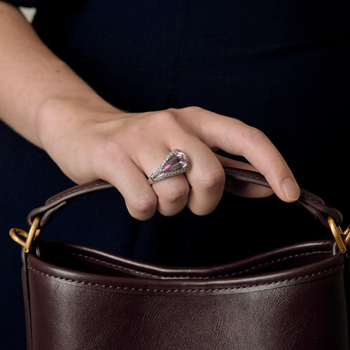 54 Élégante bague moderniste en or blanc, topaze rose : 5 carats et diamants : 0,60 carat 58 Facettes DV32511-1