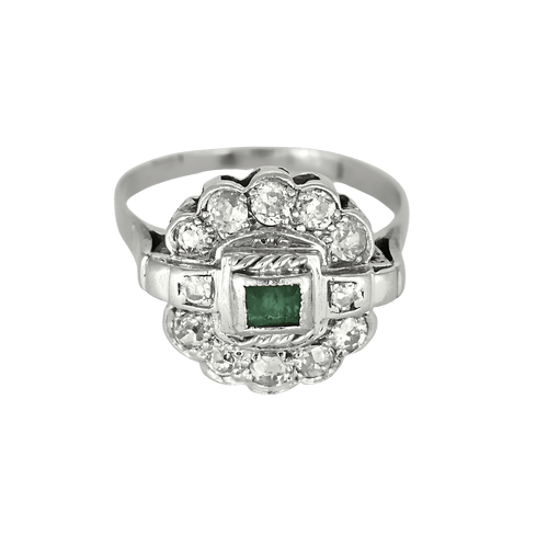 57 Élégante bague en or blanc, diamants et émeraude 58 Facettes DV32086-67