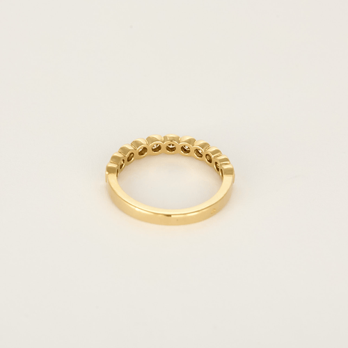54 Demie alliance en or jaune et diamants de taille brillant 58 Facettes DV26158-24