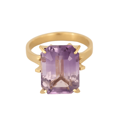 Bague cocktail en or jaune et améthyste