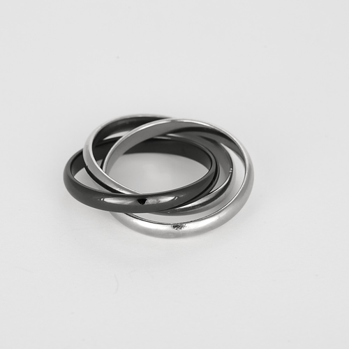 63 CARTIER - TRINITY - Bague en or blanc 18K céramique 58 Facettes DV32079-1