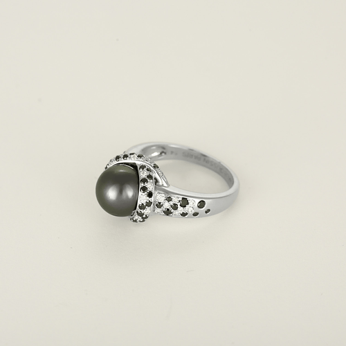 MAUBOUSSIN - Bague de la collection "Caviar mon Amour"en or blanc, diamants et perle de culture 58 Facettes DV32597-1