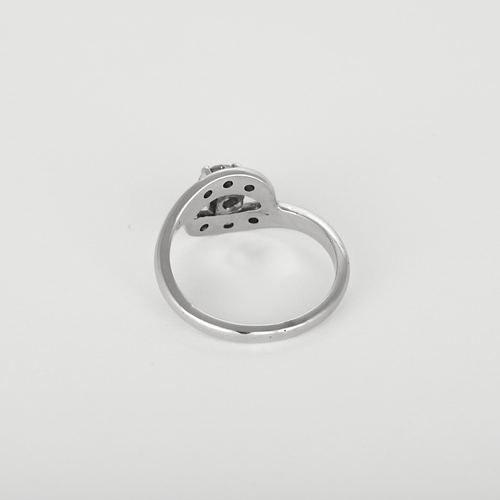 50 Bague volute en or gris et diamants 58 Facettes DV32697-1