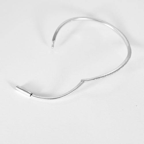 Messika - Élégant bracelet jonc mouvementé en or blanc 18K 58 Facettes DV31484-2