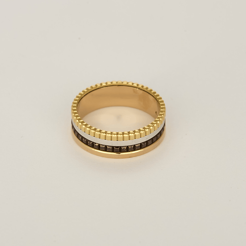 59 Boucheron Bague  quatre classique en Or jaune, blanc et rose 18k 58 Facettes DV32545-3