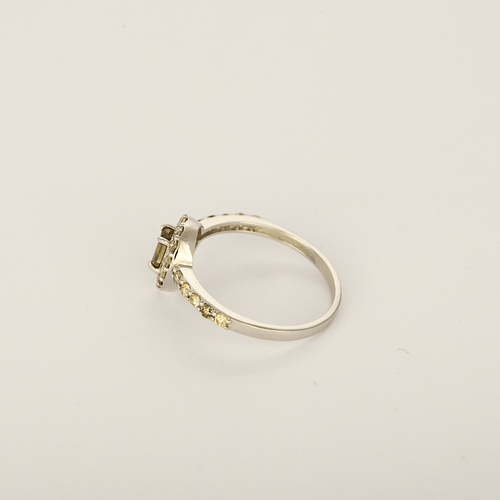 54 Bague en Or blanc 14k Diamant 58 Facettes DV31069-2