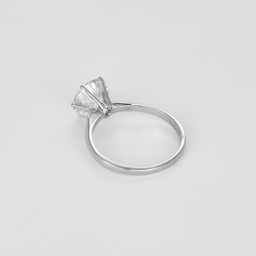 61 Bague solitaire en or gris, diamant 3.07 carats environ 58 Facettes DV32688-2