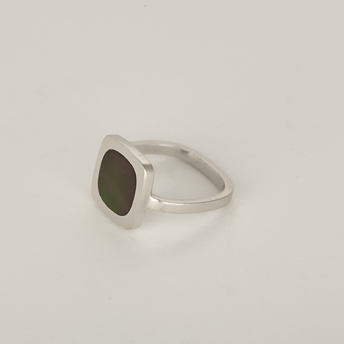 50.5 Dinh Van - Impression - Bague en or blanc et nacre 58 Facettes DV32883-1