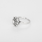 Bague marguerite en or blanc et diamants