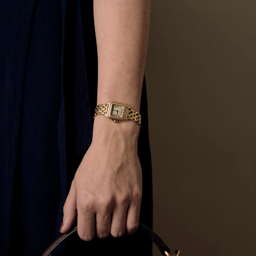 CARTIER - Montre Modèle Panthère en or jaune et diamants