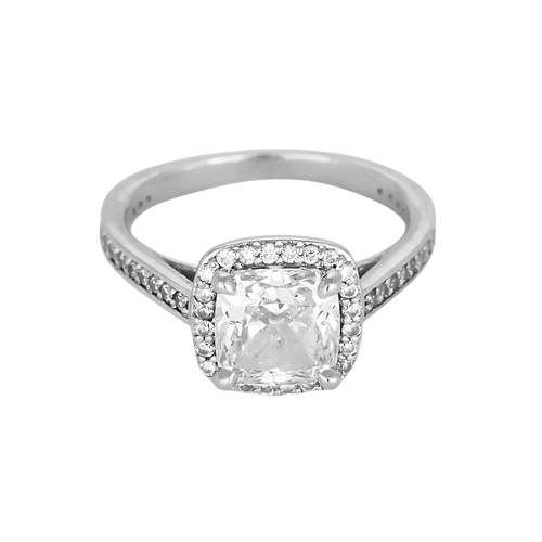 48 Bague en or blanc et diamants : 2,02 carats 58 Facettes DV32673-1