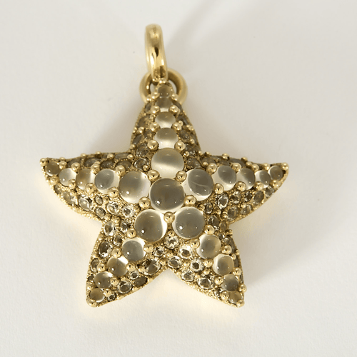 Pomellato- Sirène- Pendentif en or jaune, pierre de lune et topazes blanches 58 Facettes DV33222-1