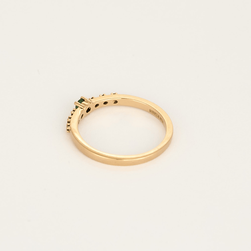 52 Mauboussin - Capsule d'émotions - Élégante bague en or rose, diamants et émeraude 58 Facettes DV33416-1