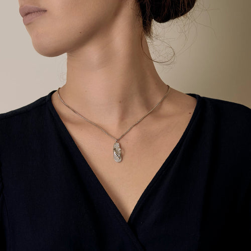 Pendentif Garel Pendentif Tong en Or blanc et Diamants 58 Facettes DV32729-2
